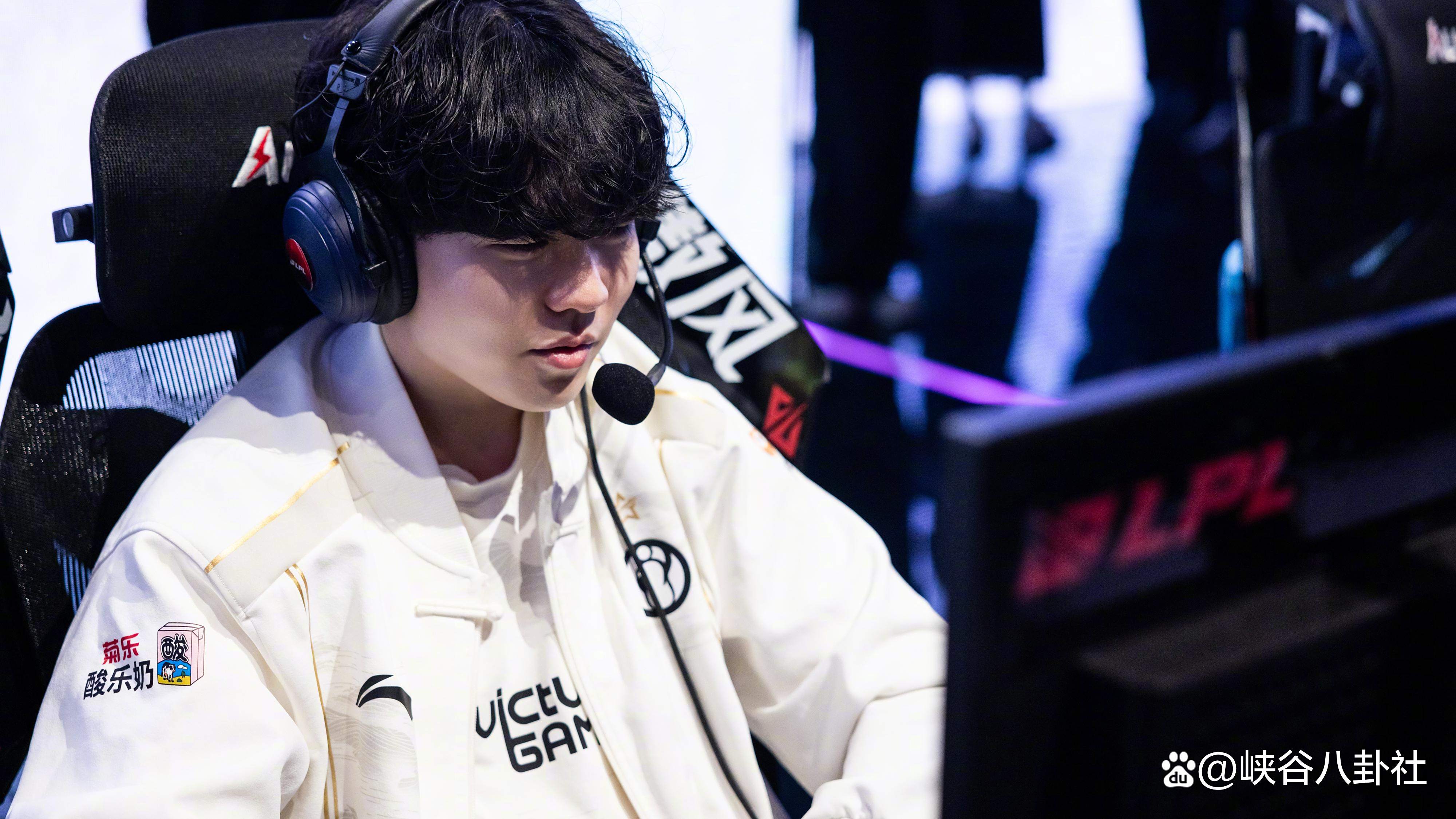 ng28Rookie赛事官方发布高光表现新规，FPX争议不断！的简单介绍