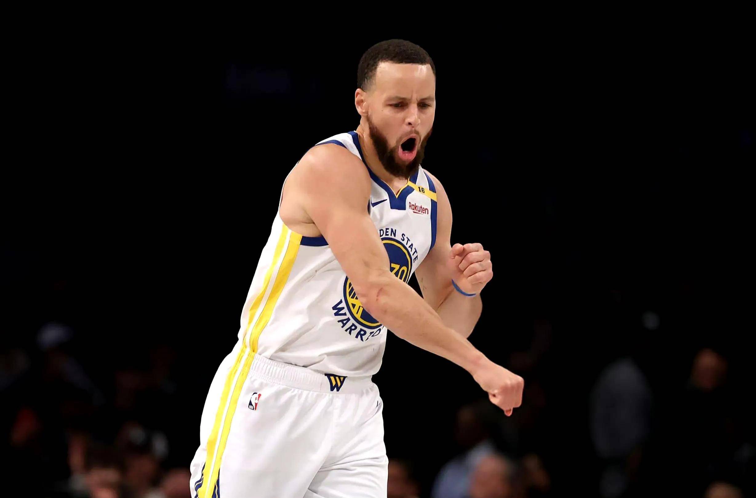 关于里程碑夜华盛顿奇才回应争议，NBA常规赛窗口期刷纪录，话题不断，赛程密集仍需轮换的信息