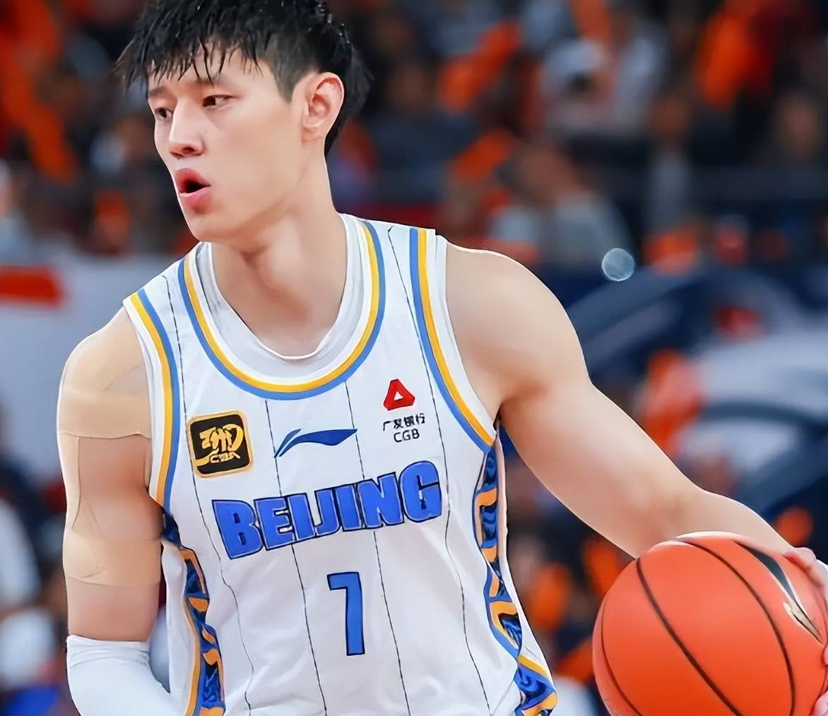 关于CBA季后赛赛前再迎强敌，里昂完成体检，主帅态度——底气十足，临场指挥获称赞的信息