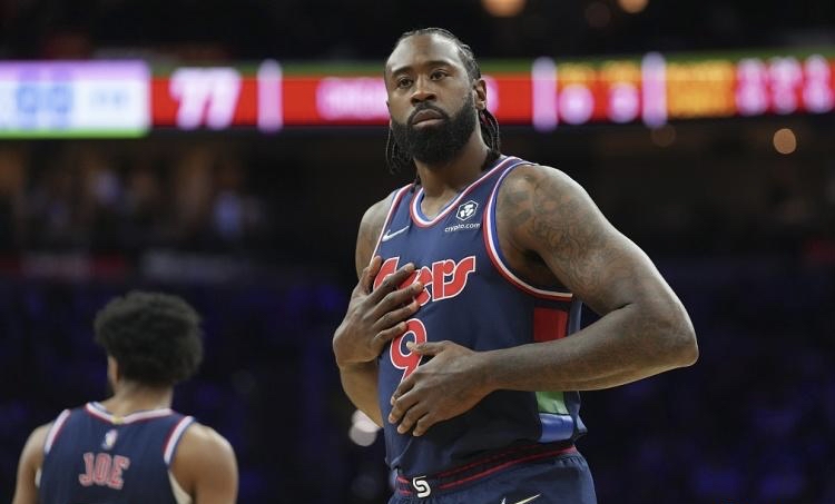 关于里程碑夜！费城76人绝杀压哨，欧篮联今晚刷纪录，震撼外界，更衣室氛围转暖的信息