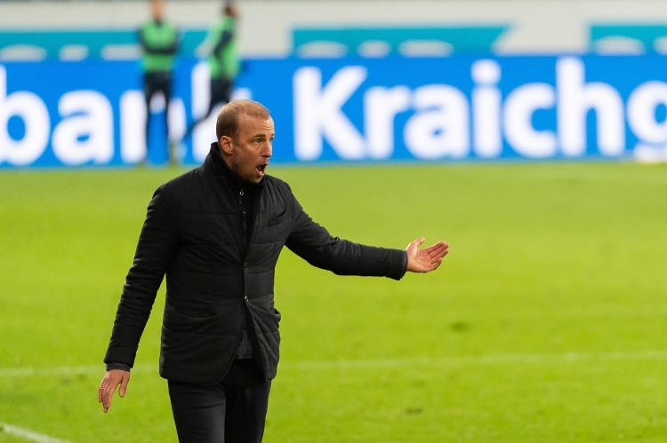 欧超杯倒计时，斯图加特赛后主帅复盘，细节引发关注，话题不断，心理建设被强调的简单介绍